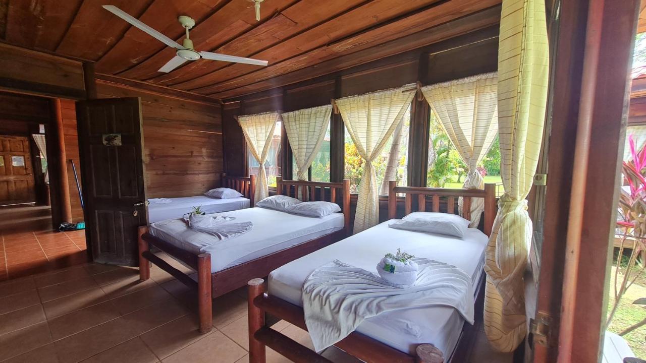 Hotel Canto De Ballenas Uvita Kültér fotó