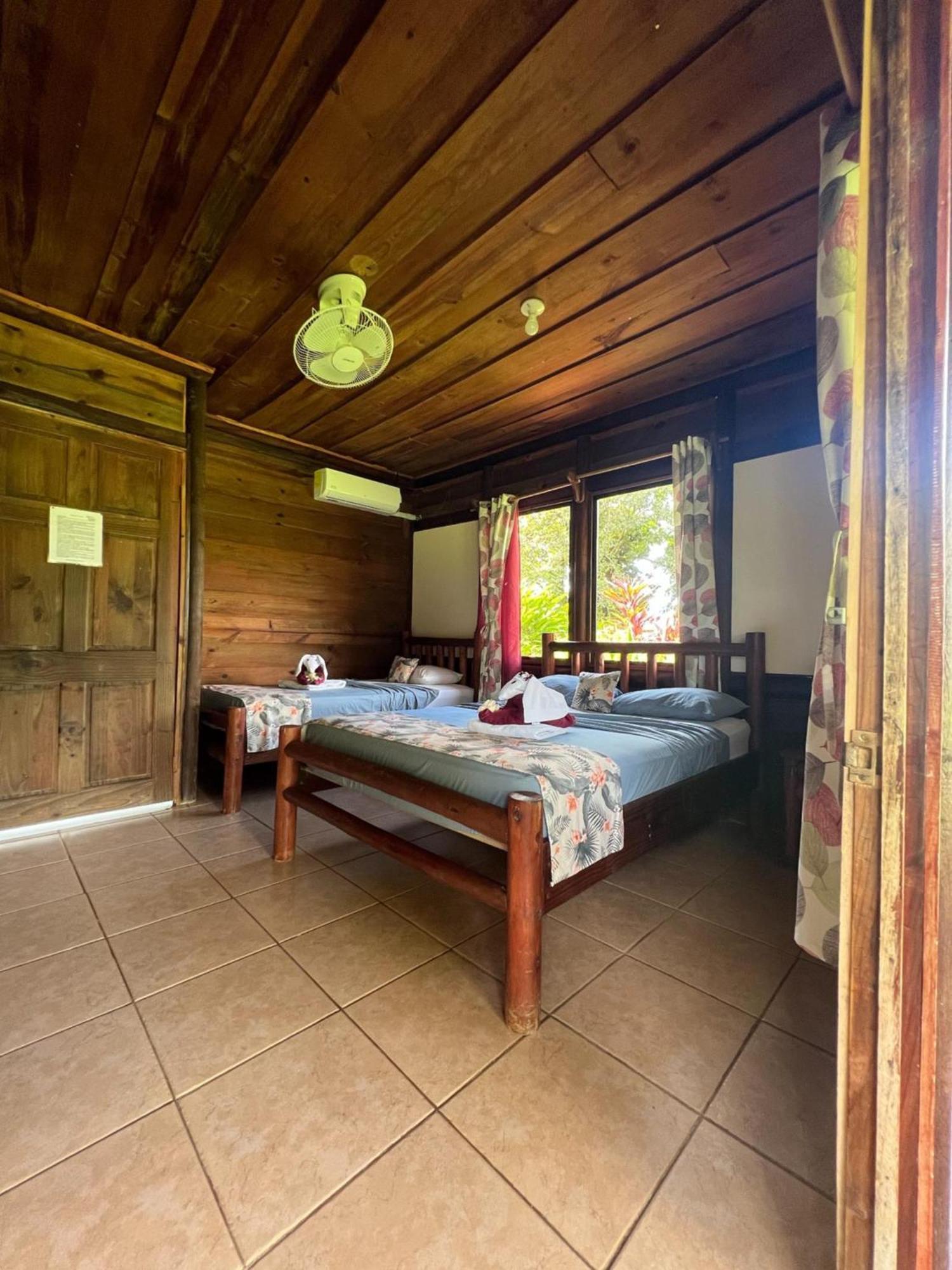 Hotel Canto De Ballenas Uvita Kültér fotó