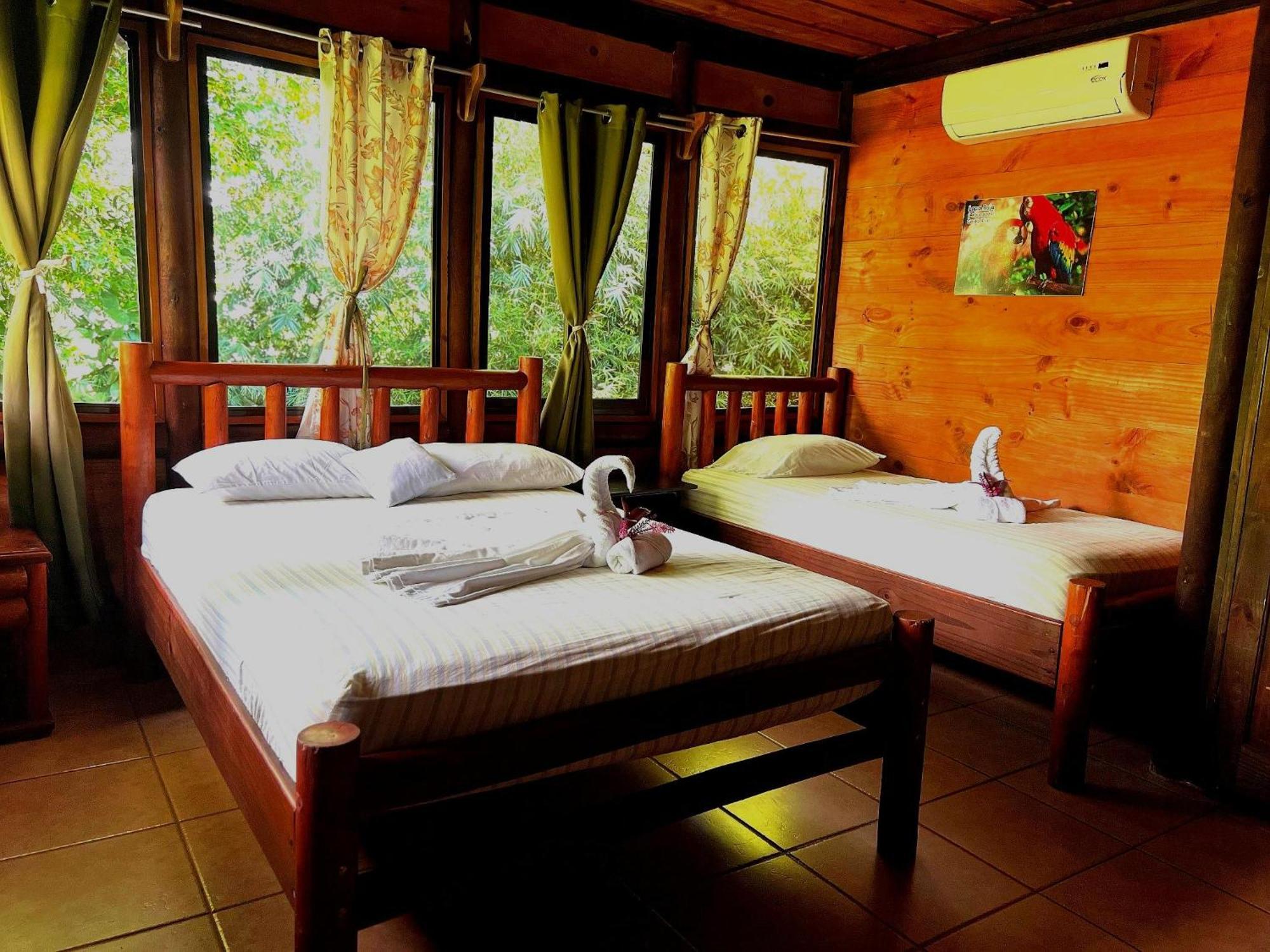 Hotel Canto De Ballenas Uvita Kültér fotó