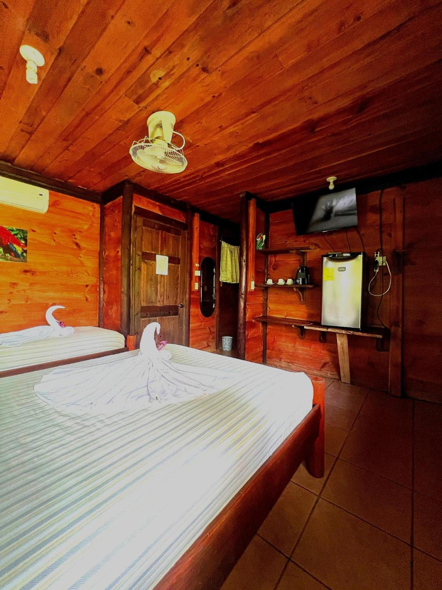 Hotel Canto De Ballenas Uvita Kültér fotó